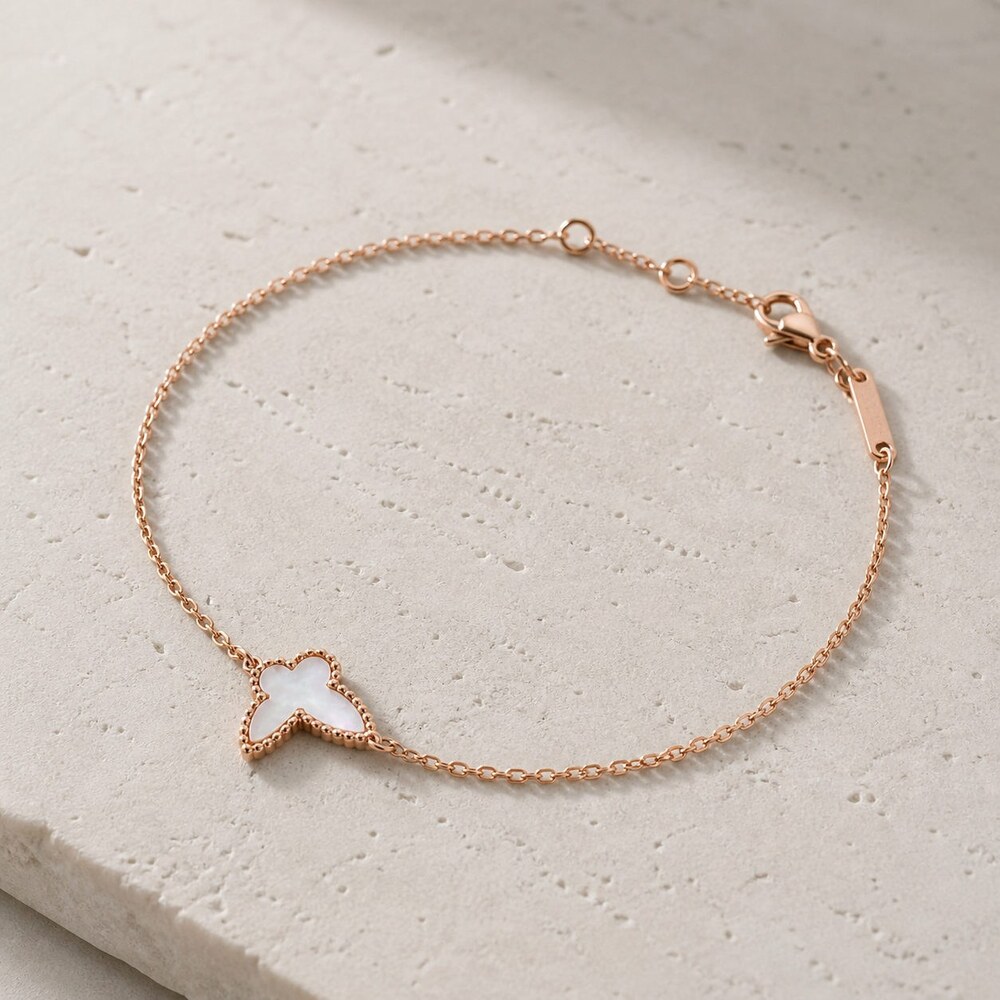 Van Cleef & Arpels Elegant Signature Bracelet Style 2 | New with Box - Picture 3 of 9